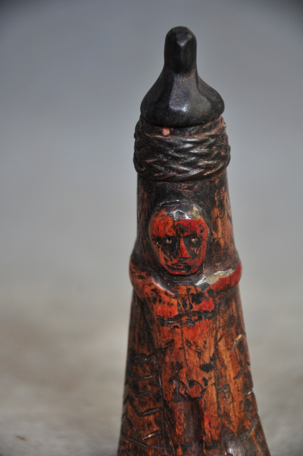 TOP! Zéér oude  gebruikte lime container, IFUGAO, Filippijnen, ca. 80 jaar oud