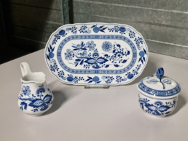 Zwiebelmuster Hutschenreuther Roomstel op plateau