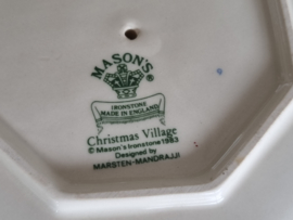 Engels Mason's Christmas Village 1983 Kerstservies Blaker 13,5 cm