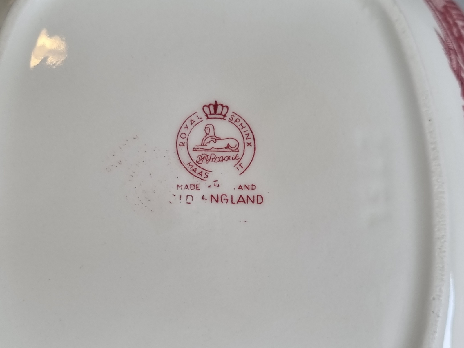 Regout Royal Sphinx Castillo Old England rood Soepterrine