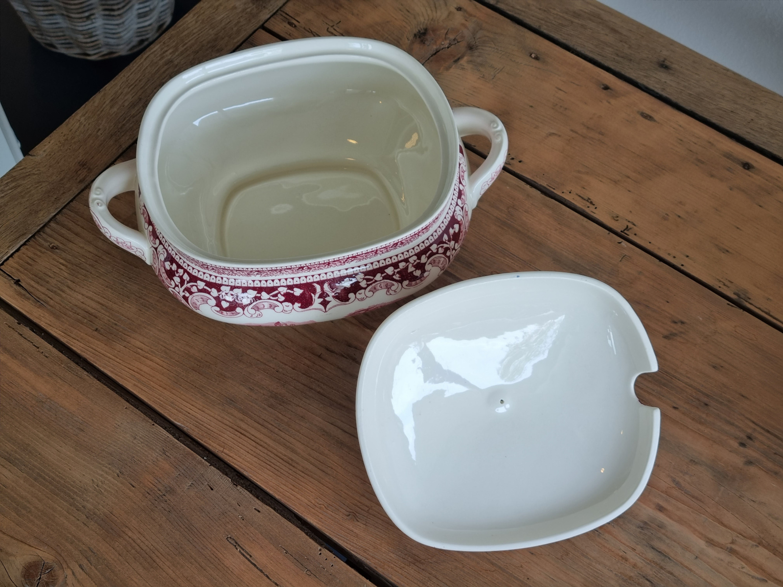Regout Royal Sphinx Castillo Old England rood Soepterrine
