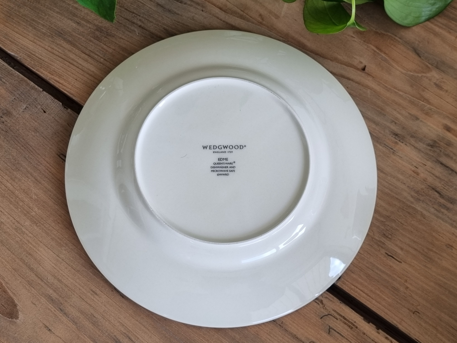 Wedgwood Edme Ontbijtbordje 23 cm (met bestekkrasje)