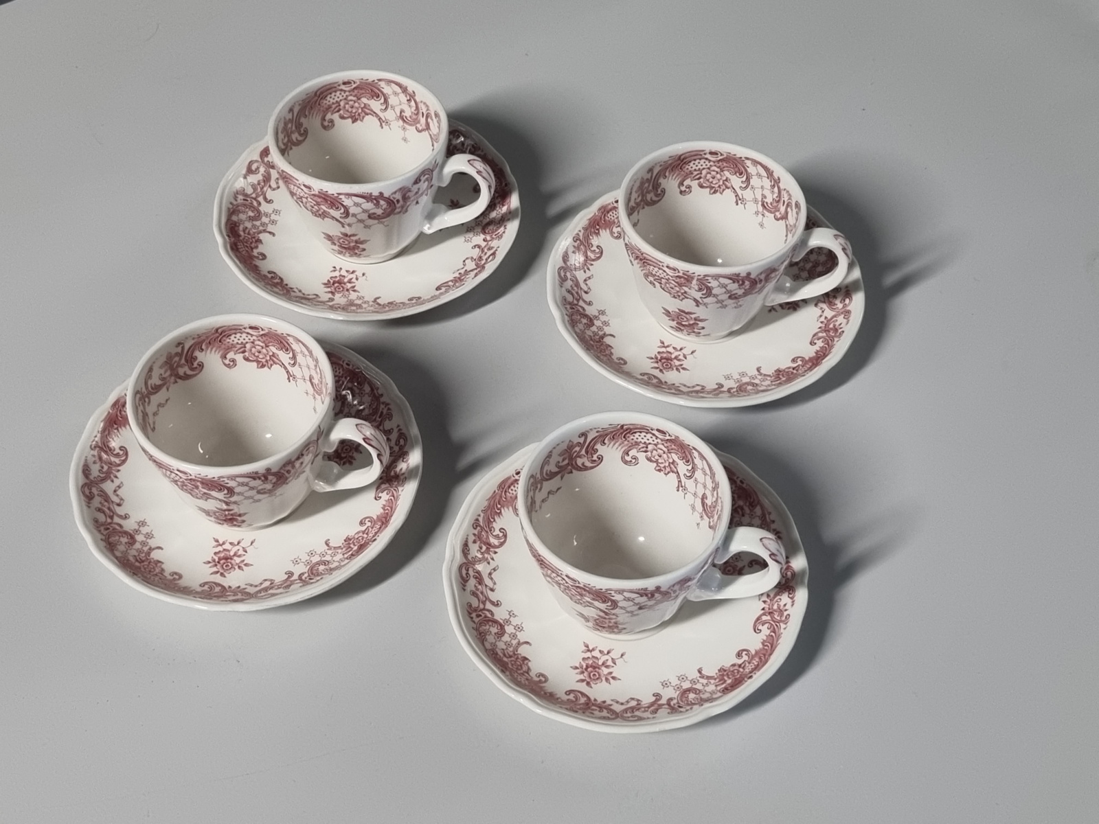 Villeroy en Boch Valeria rood Set 4x Koffie Kop en schotel, rode stempel