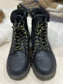 Dr Martens gevoerde laarzen voor jongen of meisje met schoenmaat 36